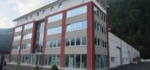 Wipptal: Große Gewerbehalle mit Bürogebäude Wipptal: Große Gewerbehalle mit Bürogebäude