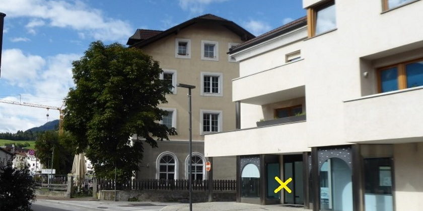Zentrumsnahes, neuwertiges Geschäftslokal in Sterzing Zentrumsnahes, neuwertiges Geschäftslokal in Sterzing